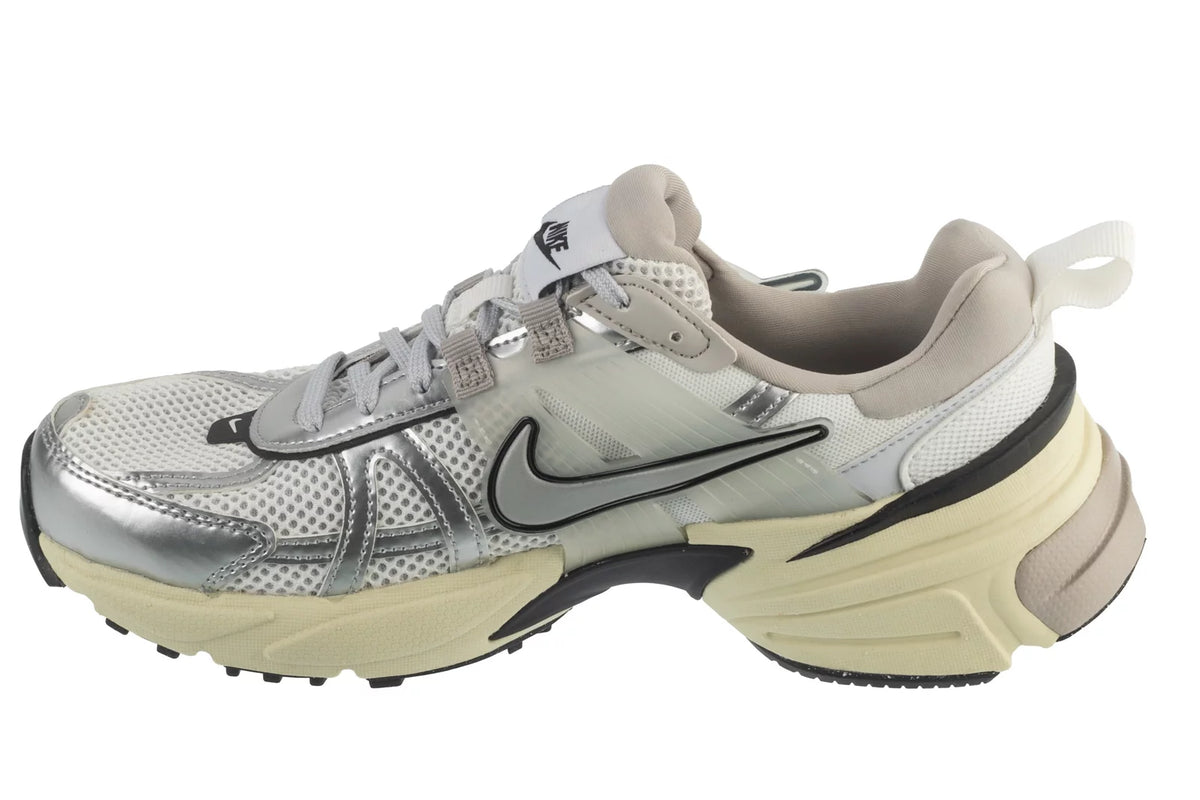 Nike V2K Run FD0736-100 - Białe