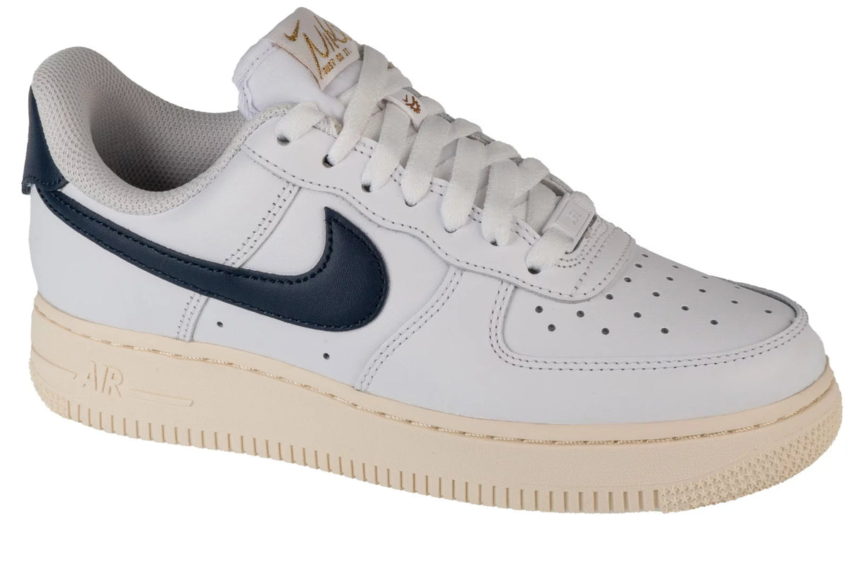Nike W Air Force 1 07 EasyOn HJ9122-100 - Białe